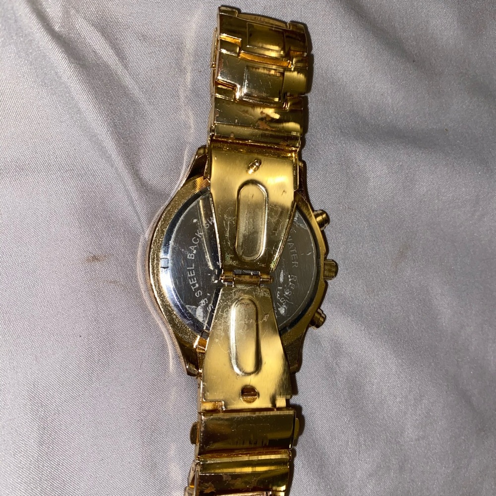 Watch - Picture 2 of 2